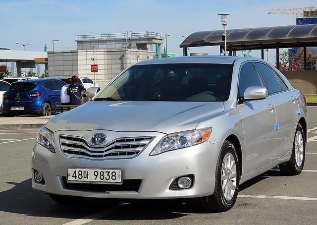 BUY 2010 TOYOTA CAMRY FOR SALE